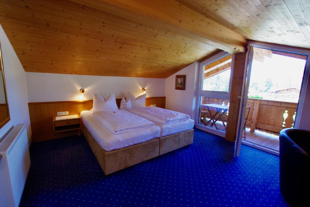 Hotel-Pension Heike คิทซ์บือห์ ภายนอก รูปภาพ