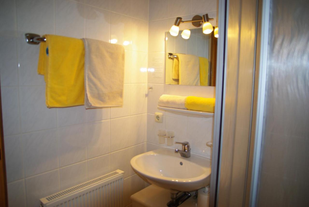 Hotel-Pension Heike คิทซ์บือห์ ภายนอก รูปภาพ
