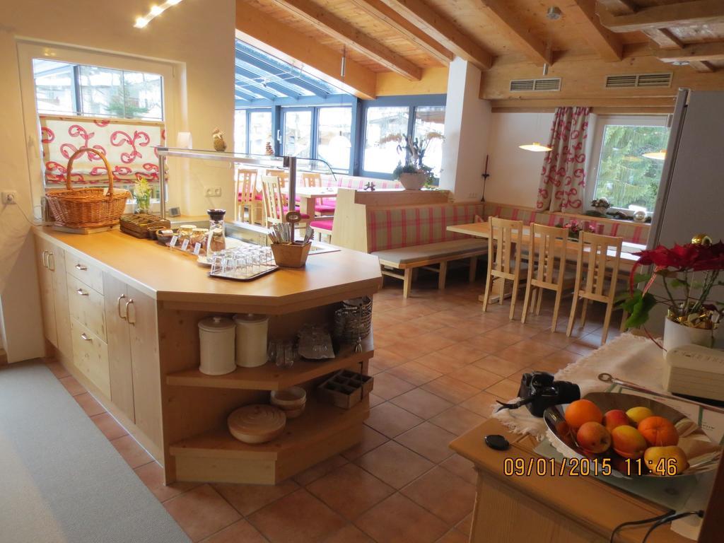 Hotel-Pension Heike คิทซ์บือห์ ภายนอก รูปภาพ