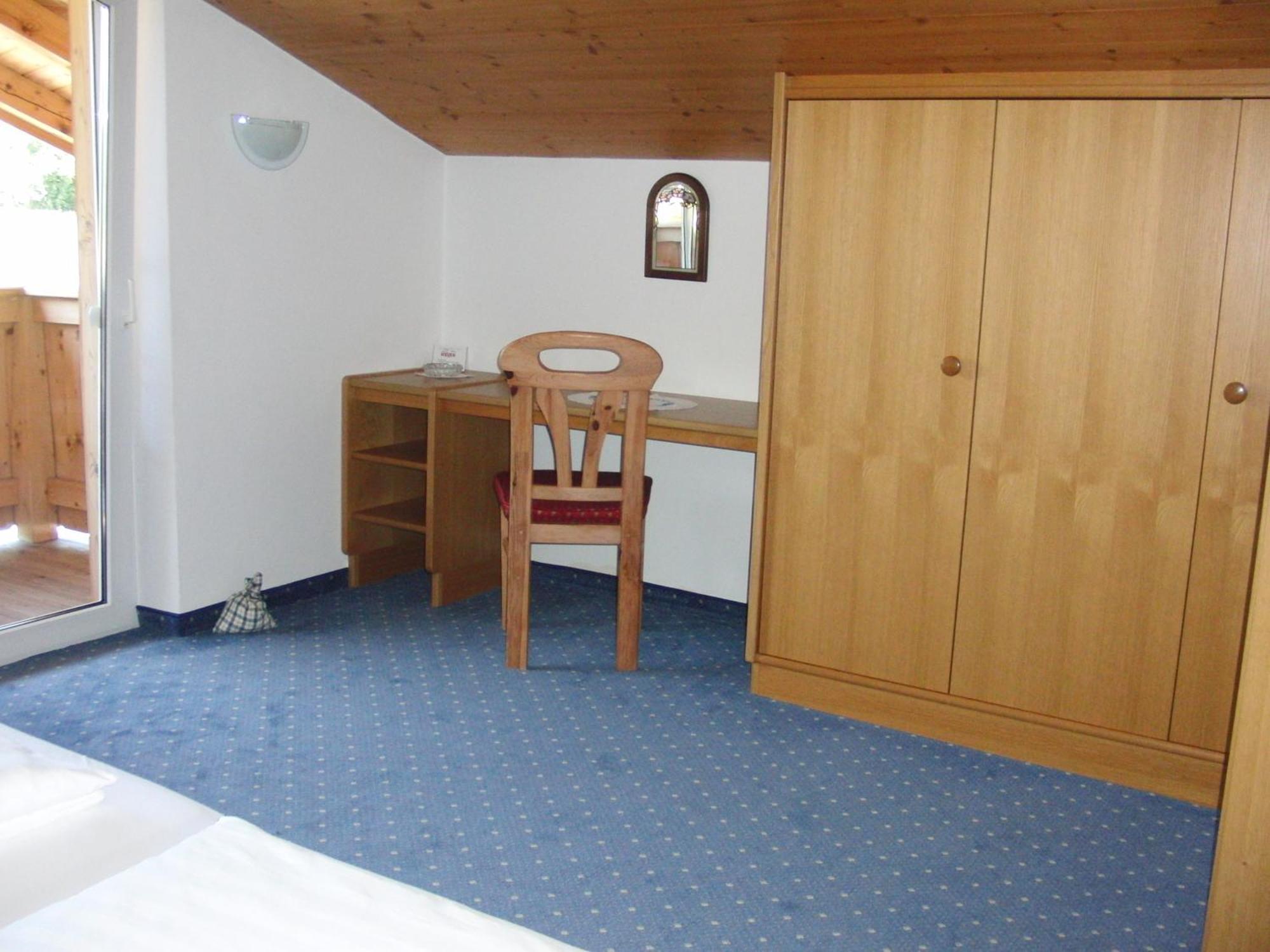 Hotel-Pension Heike คิทซ์บือห์ ภายนอก รูปภาพ