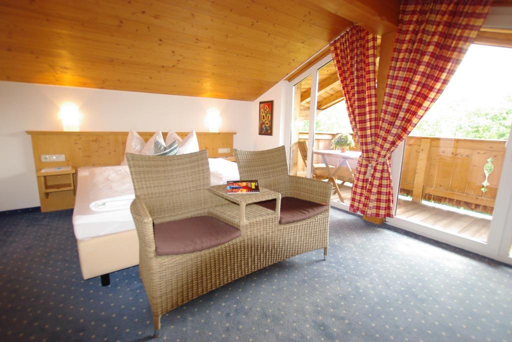 Hotel-Pension Heike คิทซ์บือห์ ภายนอก รูปภาพ