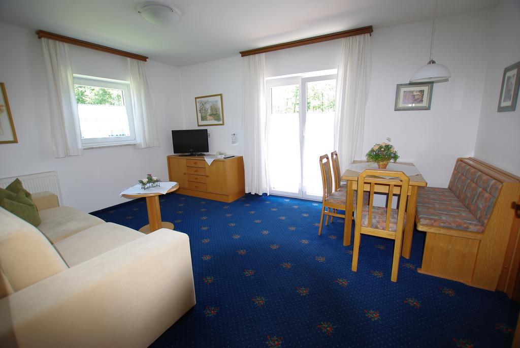 Hotel-Pension Heike คิทซ์บือห์ ภายนอก รูปภาพ